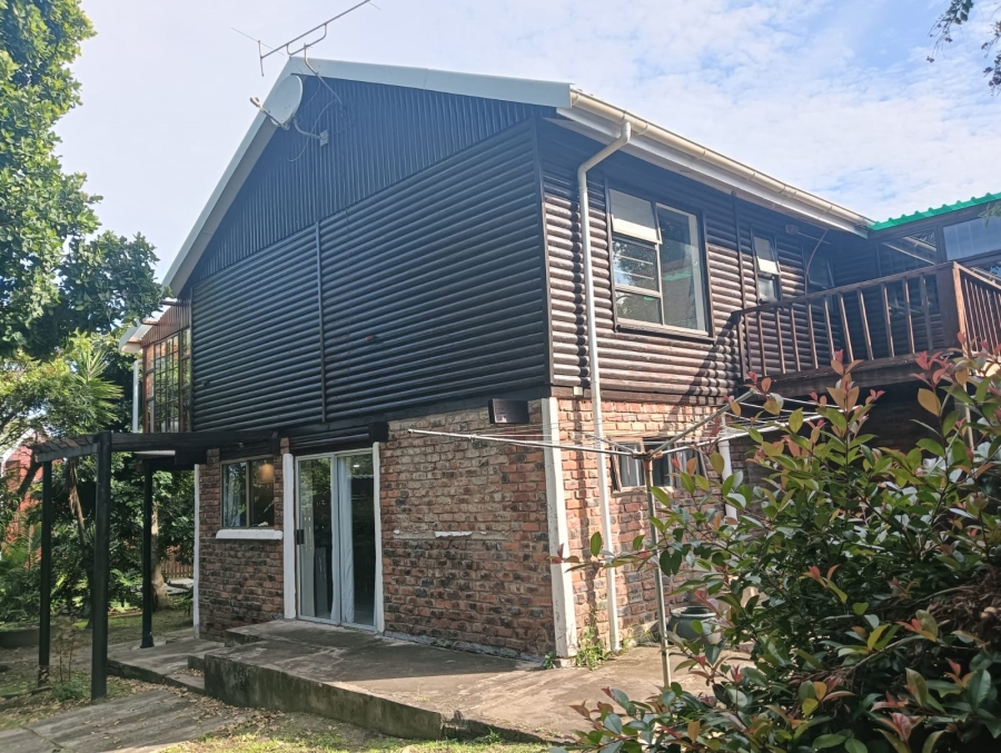 2 Bedroom Property for Sale in Hickmans River Eastern Cape